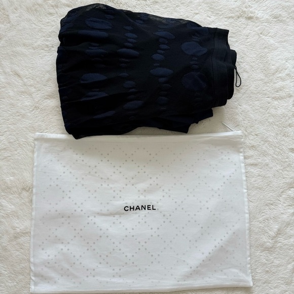 CHANEL long skirt size 48FR or XXL Authentic Retail 2200$ - Picture 10 of 10